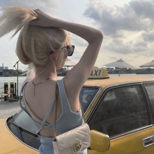 男的吃女的胸奶视频
